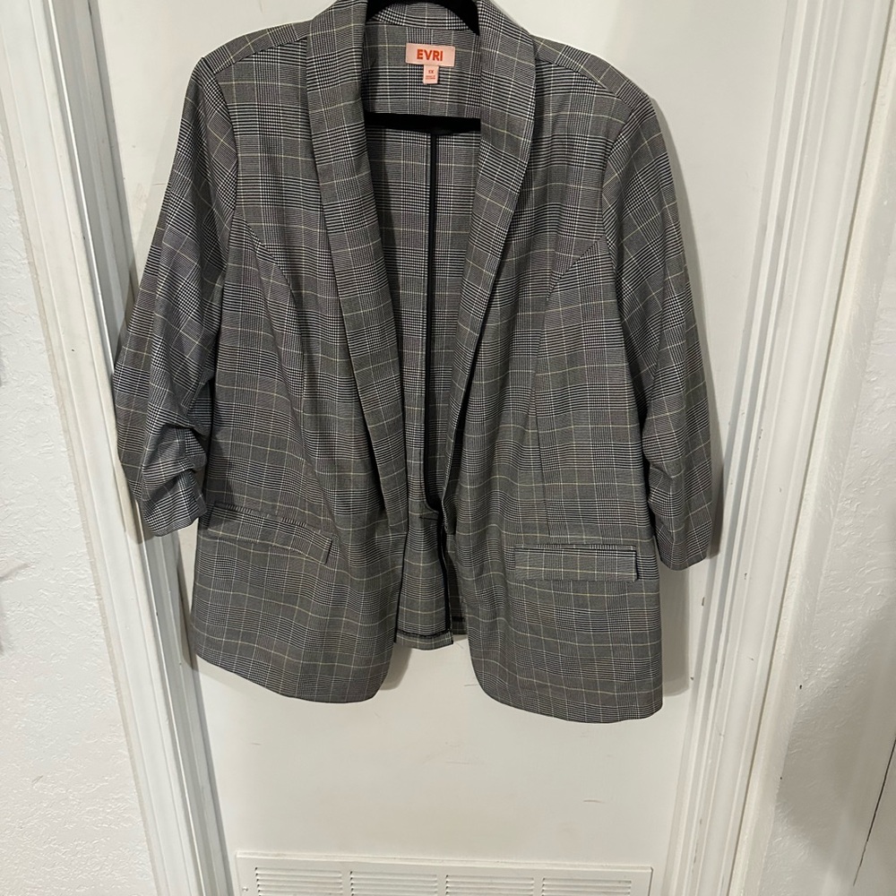 EVRI Black and White Checkered Jacket